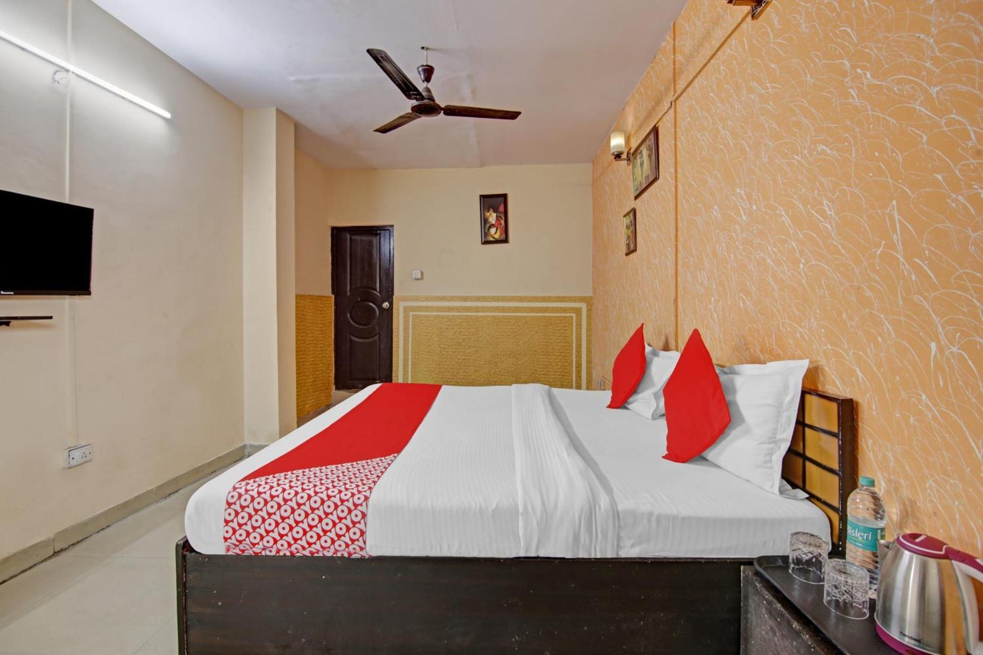 Hotel O Glorious Stayz 诺伊达 外观 照片