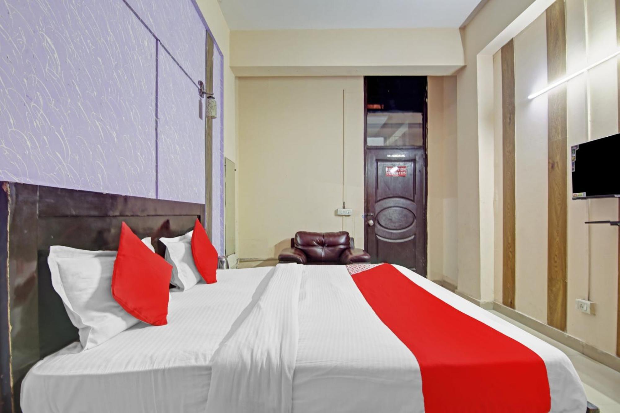 Hotel O Glorious Stayz 诺伊达 外观 照片