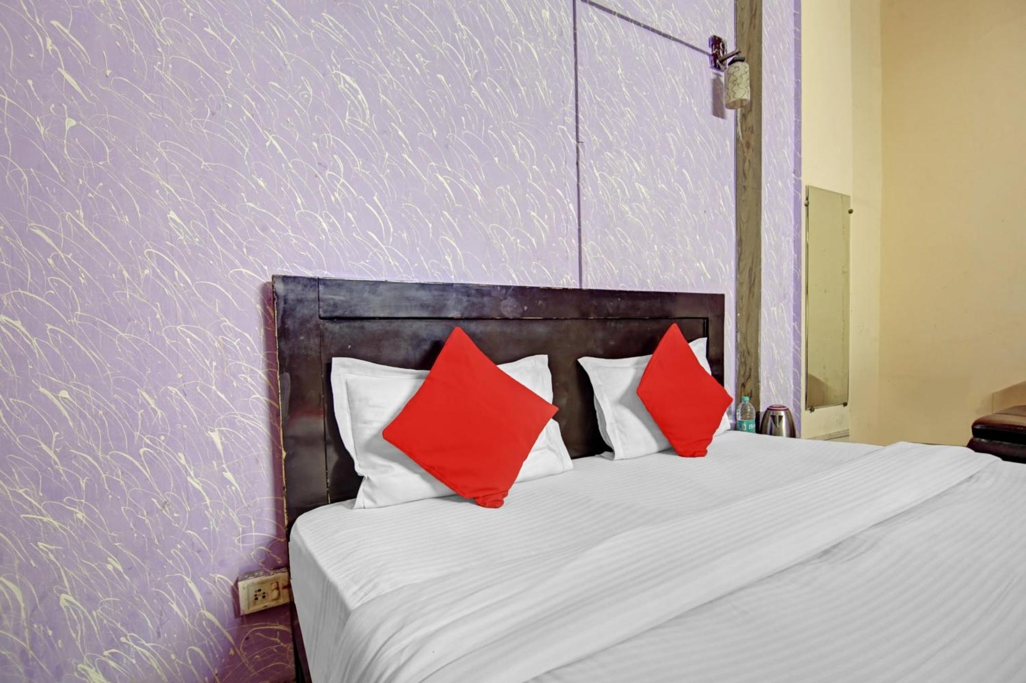 Hotel O Glorious Stayz 诺伊达 外观 照片