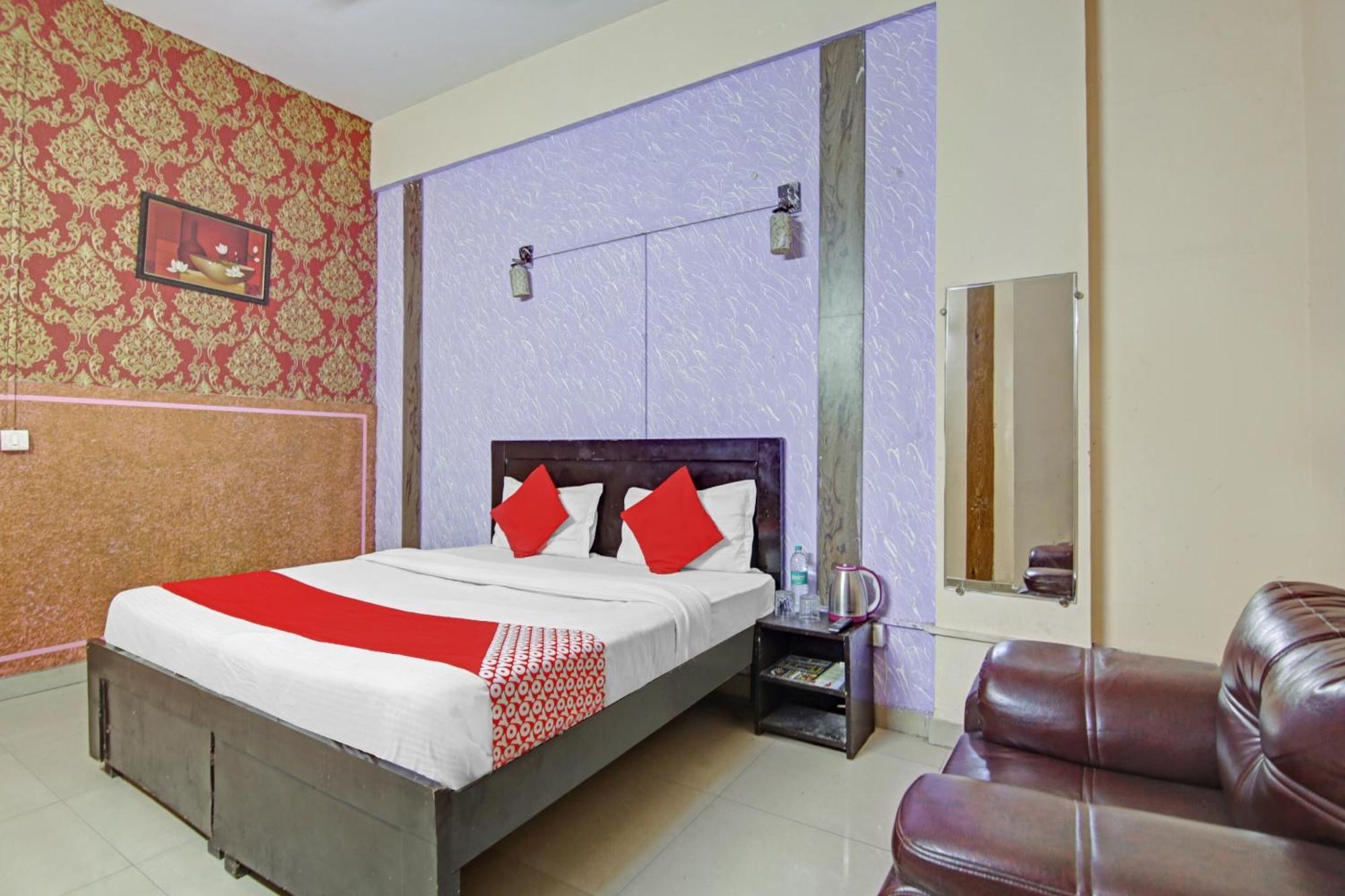 Hotel O Glorious Stayz 诺伊达 外观 照片